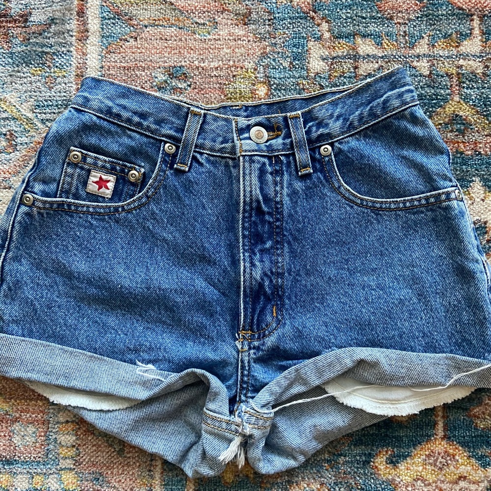 VINTAGE ROCKIES HIGH WAISTED SHORTS
